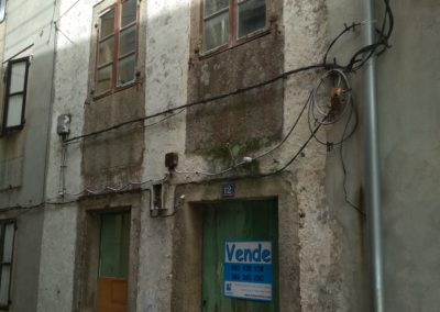 C326.1 – Casa para rehabilitar en el casco antiguo de Melide