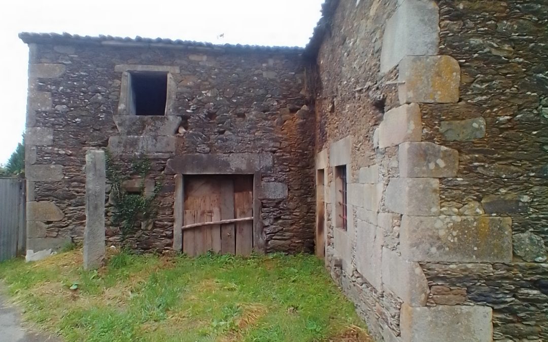 C397 – Casa de piedra en Agolada.